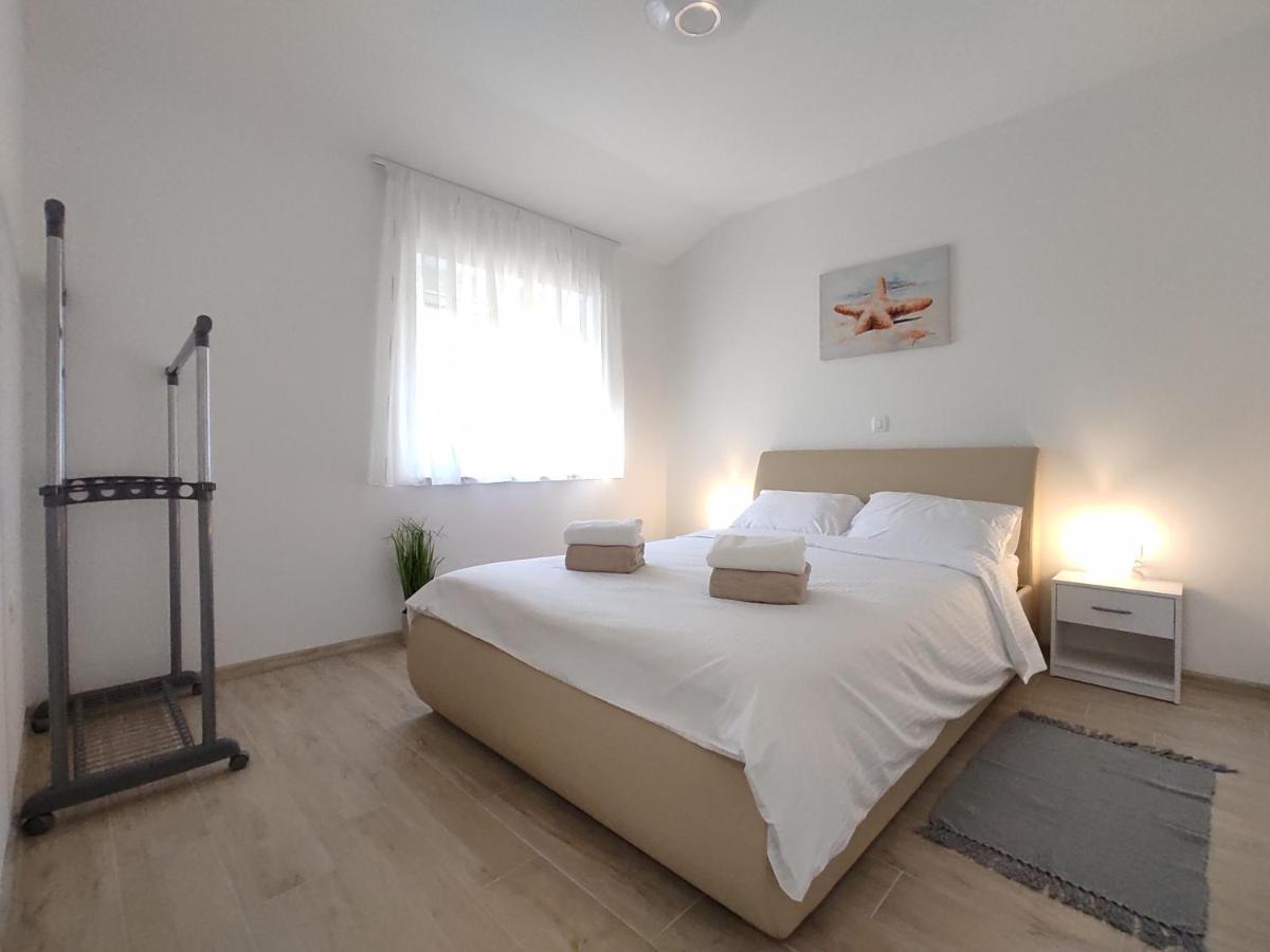 Apartments With A Parking Space Rijeka - 18146 Экстерьер фото